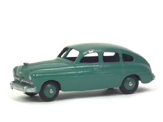 Lot 549 - DINKY TOYS (FRANCE) (1)