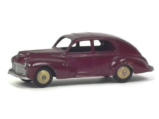 Lot 551 - DINKY TOYS (FRANCE) (1)