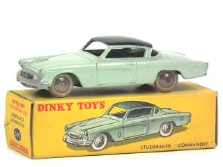 Lot 634 - DINKY TOYS (FRANCE) (1)