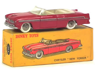 Lot 596 - DINKY TOYS (FRANCE) (1)