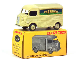 Lot 176 - DINKY TOYS (FRANCE) (1)