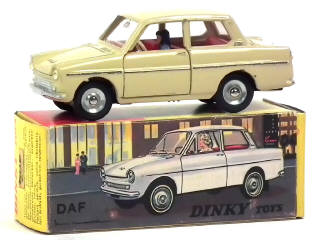 Lot 690 - DINKY TOYS (FRANCE) (1)