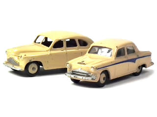 Lot 632 - DINKY TOYS (GB) (2)