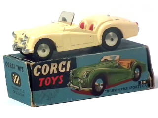 Lot 422 - CORGI TOYS (GB) (1)