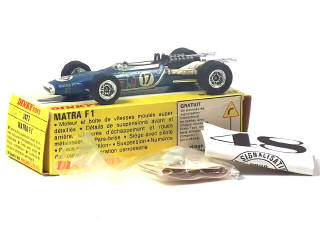 Lot 754 - DINKY TOYS (FRANCE) (1)