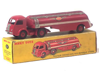 Lot 663 - DINKY TOYS (FRANCE) (1)