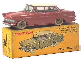 Lot 712 - DINKY TOYS (FRANCE) (1)