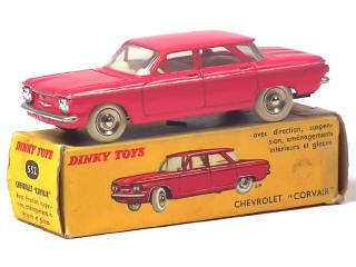 Lot 709 - DINKY TOYS (FRANCE) (1)