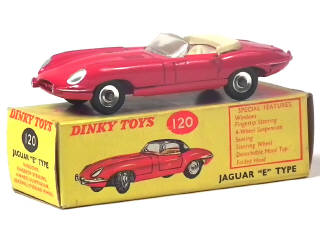 Lot 462 - DINKY TOYS (GB) (1)