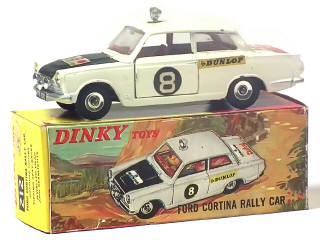 Lot 501 - DINKY TOYS (GB) (1)