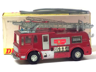 Lot 540 - DINKY TOYS (GB) (1)
