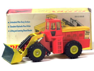 Lot 609 - DINKY TOYS (GB) (1)
