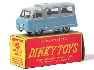 Lot 545 - DINKY TOYS (GB) (1)