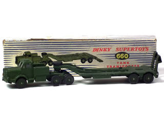 Lot 584 - DINKY TOYS (GB) (1)