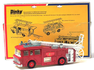 Lot 529 - DINKY TOYS (GB) (1)