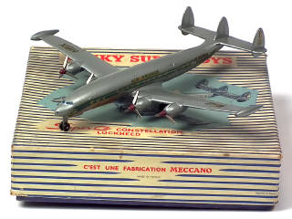 Lot 675 - DINKY TOYS (FRANCE) (1)
