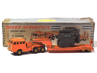 Lot 747 - DINKY TOYS (FRANCE) (1)