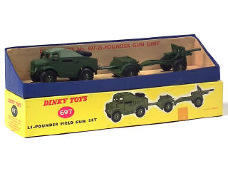 Lot 590 - DINKY TOYS (GB) (1)