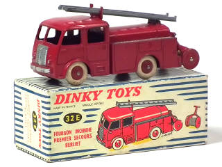 Lot 666 - DINKY TOYS (FRANCE) (1)