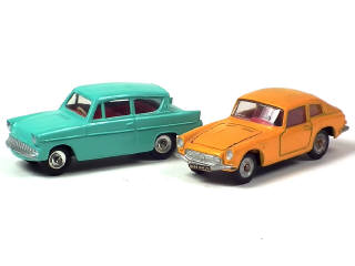 Lot 638 - DINKY TOYS (2)