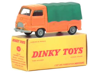 Lot 692 - DINKY TOYS (FRANCE) (1)