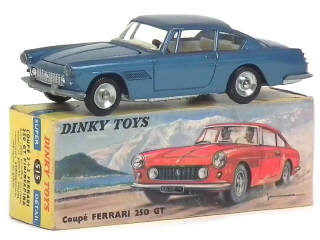 Lot 666 - DINKY TOYS (FRANCE) (1)