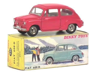 Lot 671 - DINKY TOYS (FRANCE) (1)