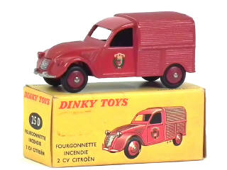 Lot 649 - DINKY TOYS (FRANCE) (1)