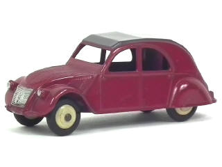 Lot 713 - DINKY TOYS (FRANCE) (1)