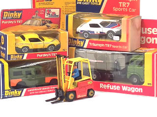 Lot 492 - DINKY TOYS (GB) (5)