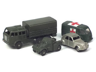 Lot 567 - DINKY TOYS (FRANCE) (4)