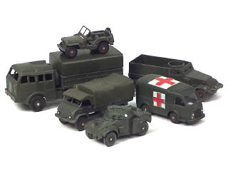 Lot 575 - DINKY TOYS (FRANCE) (6)