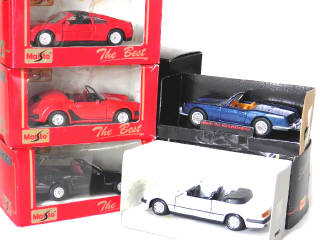 Lot 262 - DIVERS (5)