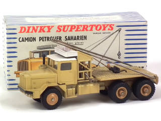 Lot 653 - DINKY TOYS (FRANCE) (1)