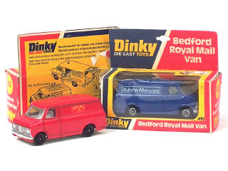 Lot 599 - DINKY TOYS (GB) (2)