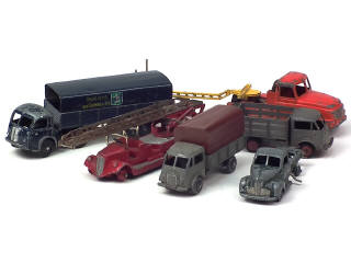 Lot 778 - DINKY TOYS (FRANCE) (6)