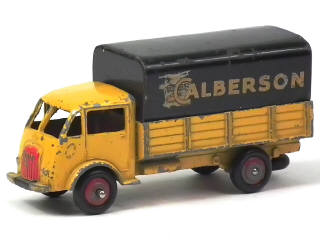 Lot 658 - DINKY TOYS (FRANCE) (1)