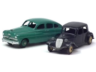 Lot 732 - DINKY TOYS (FRANCE) (2)