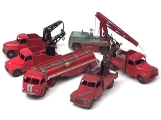 Lot 781 - DINKY TOYS (FRANCE) (6)