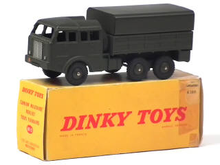 Lot 664 - DINKY TOYS (FRANCE) (1)