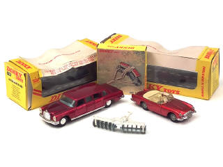 Lot 602 - DINKY TOYS (GB) (3)