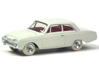Lot 676 - DINKY TOYS (FRANCE) (1)
