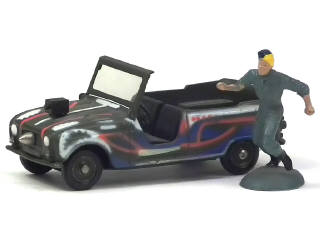 Lot 678 - DINKY TOYS (FRANCE) (1)
