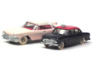 Lot 735 - DINKY TOYS (FRANCE) (2)