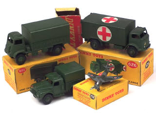 Lot 613 - DINKY TOYS (GB) (4)
