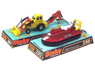 Lot 592 - DINKY TOYS (GB) (2)