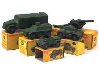 Lot 626 - DINKY TOYS (GB) (5)