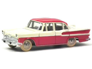Lot 695 - DINKY TOYS (FRANCE) (1)