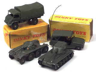 Lot 765 - DINKY TOYS (FRANCE) (4)