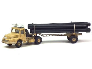 Lot 710 - DINKY TOYS (FRANCE) (1)